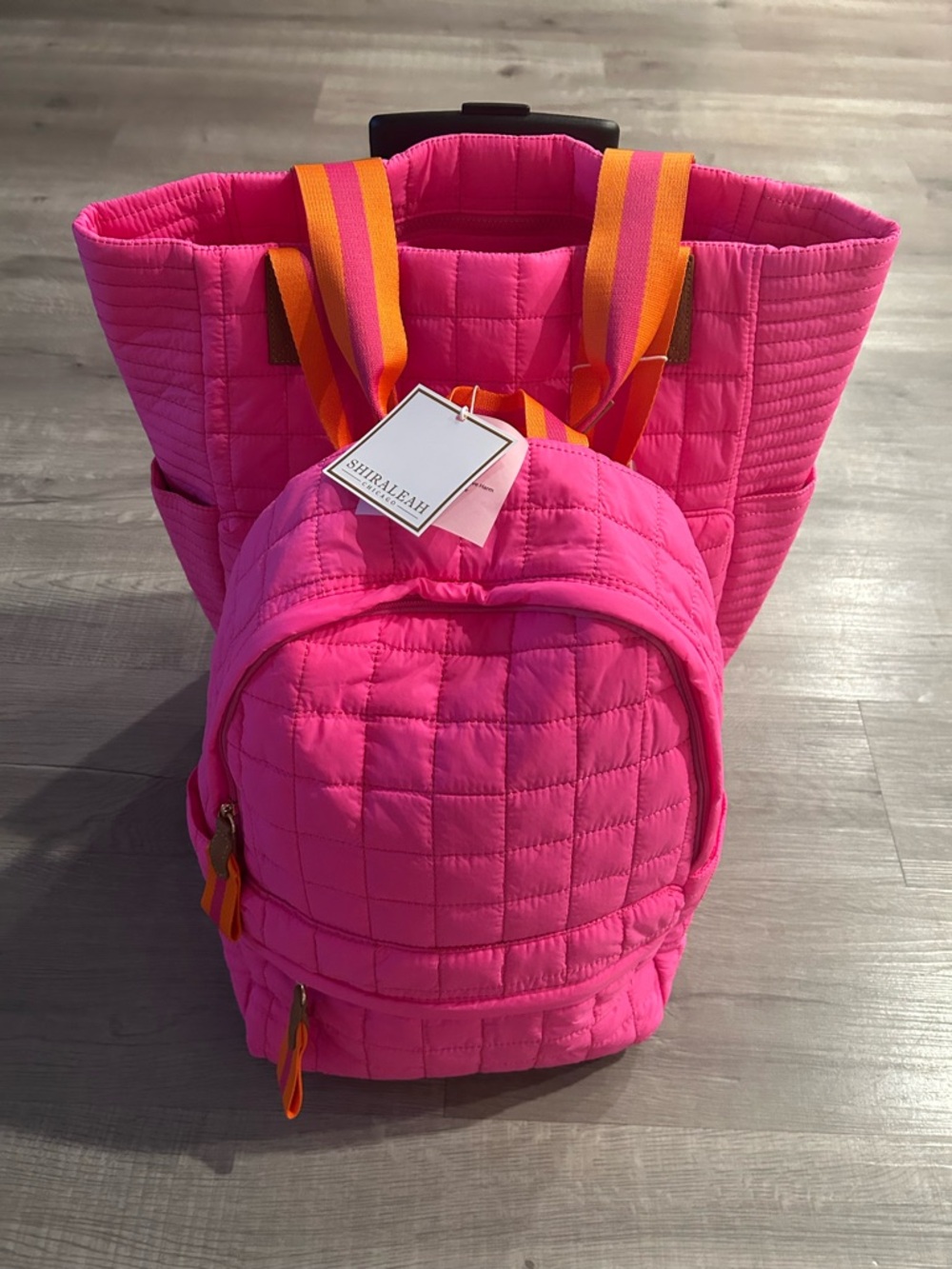 SHIRALEAH CHICAGO MAGENTA EZRA ROLLER  TOTE & BACKPACK